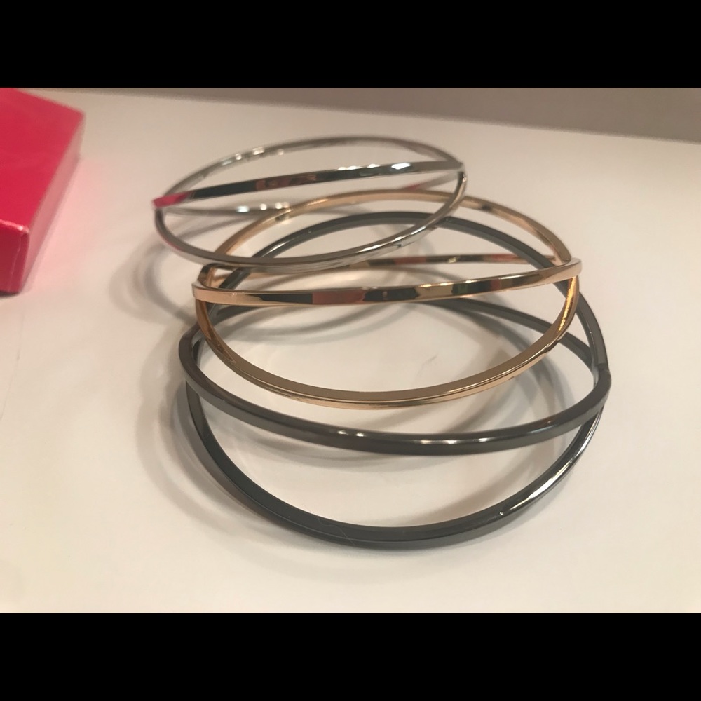 Braclets